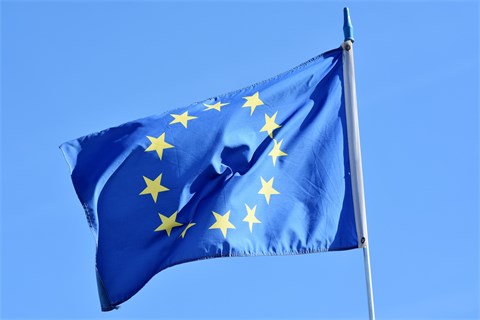Copyright © flag-3370970_1920