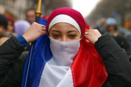 https://veil.sites.unc.edu/wp-content/uploads/sites/306/2012/10/french-flag.jpg