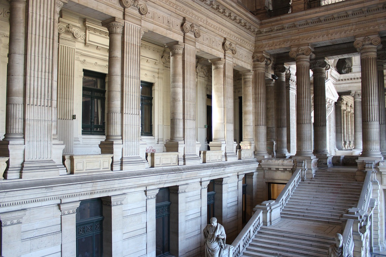 https://pixabay.com/cs/photos/palais-de-justice-de-bruxelles-4147896/